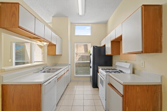 Photo - 6319 Southwood Ct N