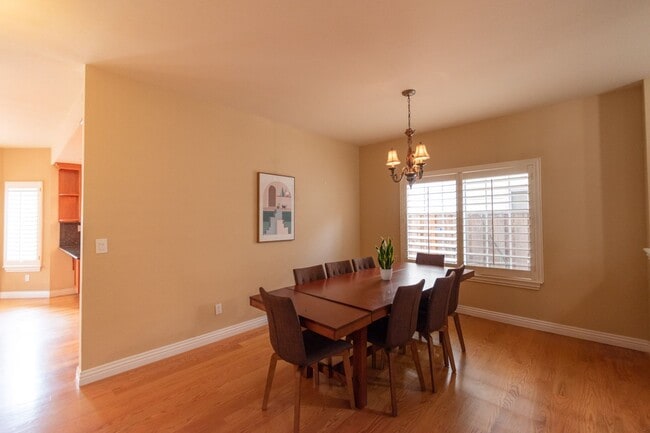 Photo - 1547 Deluca Dr