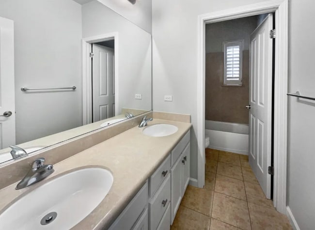 Photo - 3221 Browntail Way