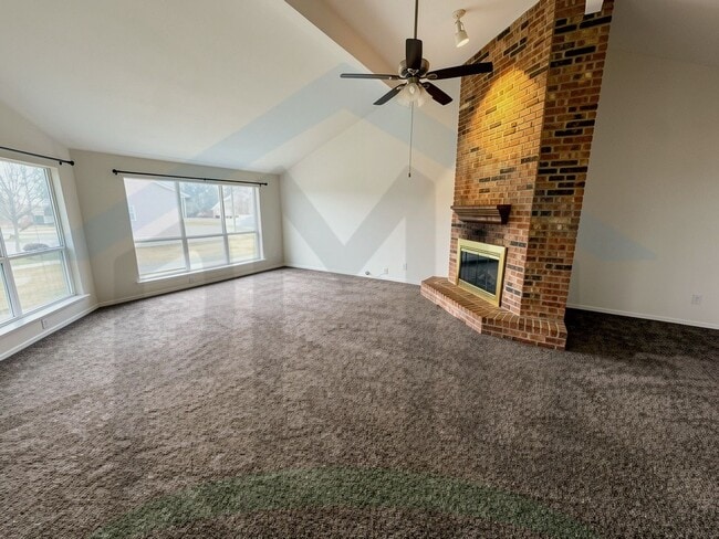 322 Quail Hollow Dr