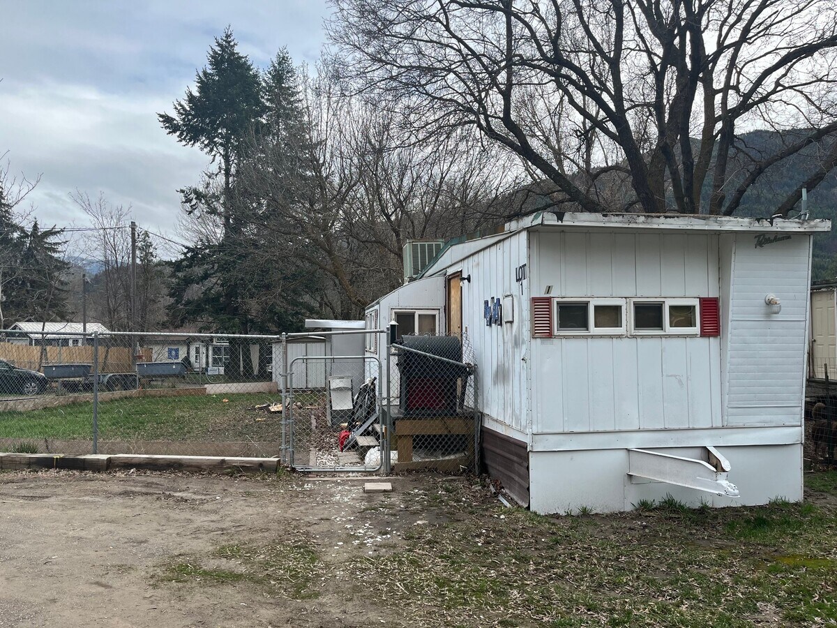 Photo - 103 River St
