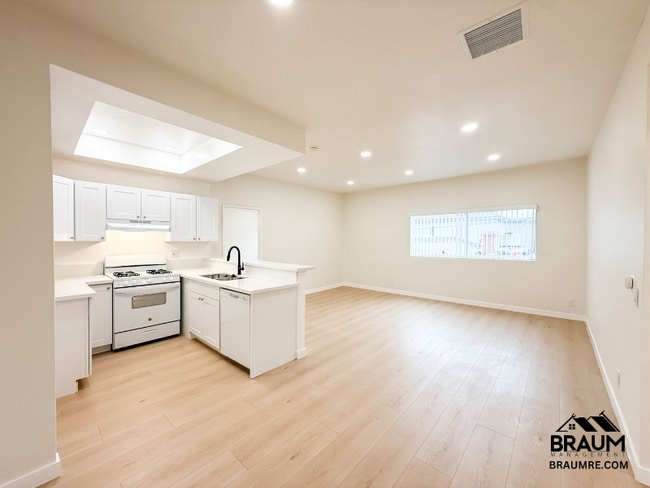 Photo - 11459 Collins St Unit 115