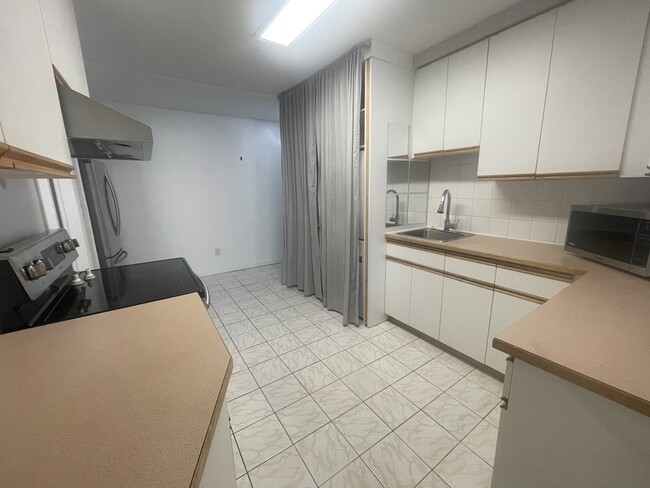 Photo - 1014 Dory St Unité Ground-level basement