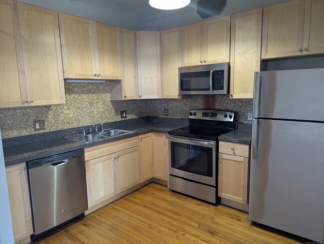 Photo - 325 Lafayette St Unit 8106