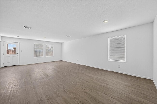 Photo - 1314 Lady Yoli St