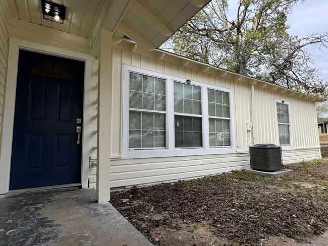 724 Carrie Ave