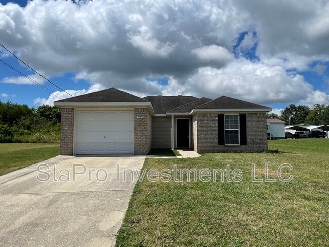 Building Photo - 343 Christine St