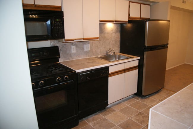 Photo - 7527 Spring Lake Dr Unit B2