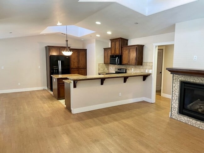 Photo - Newer and Upgraded 4 Bedroom 2 Bathroom near Cal Poly