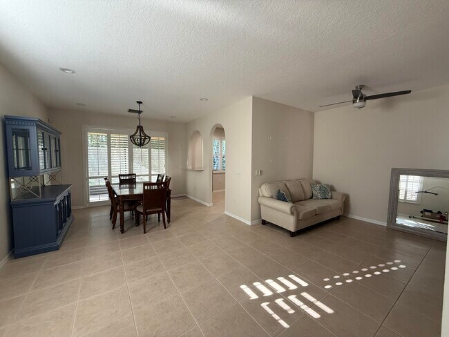 Photo - 560 SW Indian Key Dr