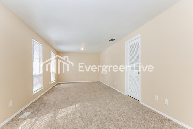 Photo - 5219 Robinview Ct