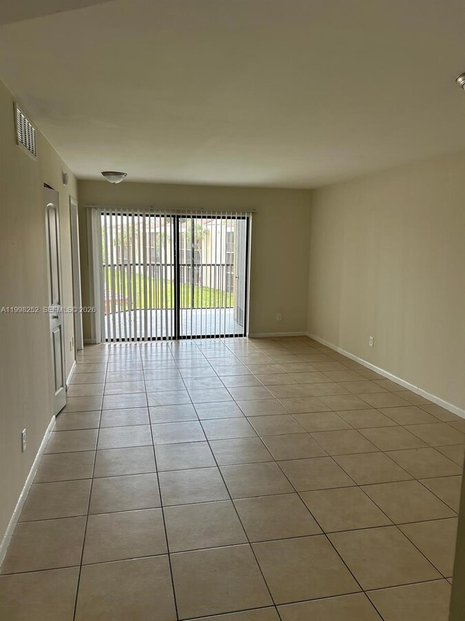 Photo - 3396 Foxcroft Rd Unidad 310