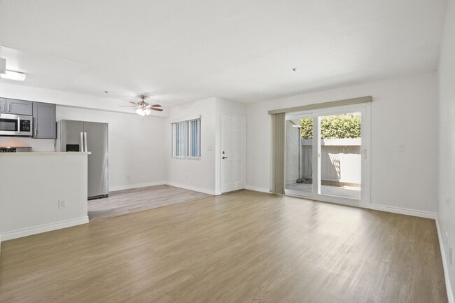 Photo - 4111 Carol Dr