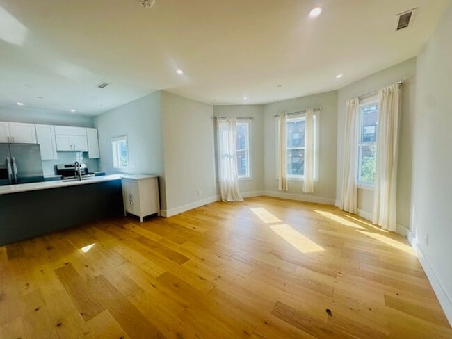 Photo - 56 Wildey St Unit 2FL