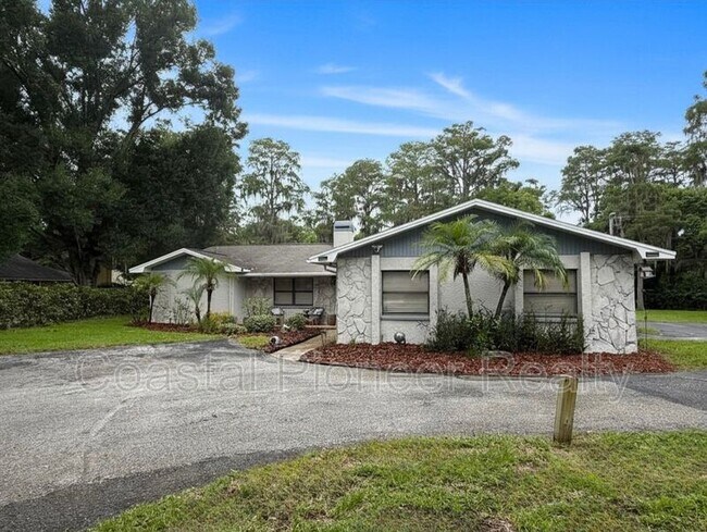 Photo - 18306 Crawley Rd