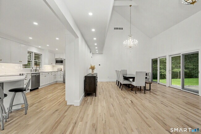 158 Steep Hill Rd