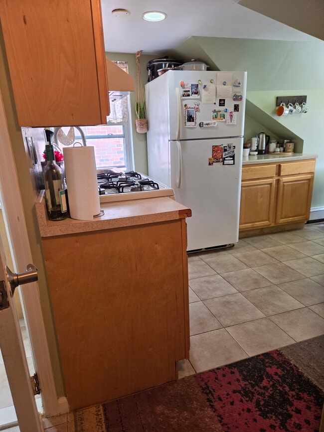 Photo - 509 Saint Pauls Ave Unit #2