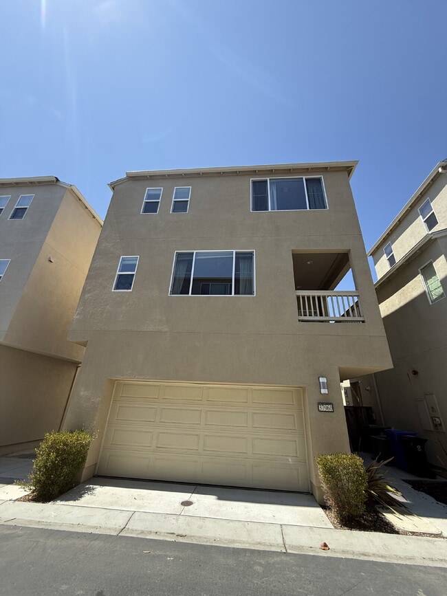 Photo - Bright & Spacious 3-Bedroom, 3.5-Bathroom Newark Home with Private Balcony