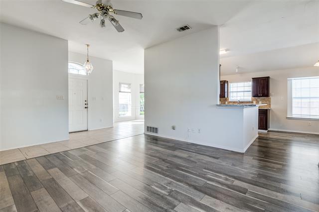 Photo - 4500 Saddlebrook Dr