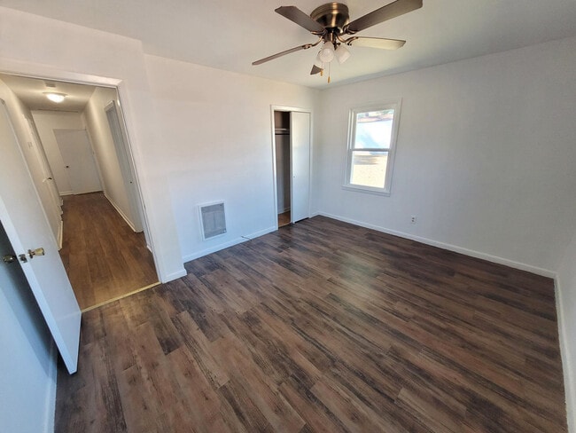 Photo - 2201 Windcrest Dr