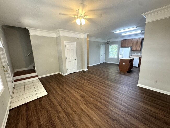 Photo - 4br Home near Campus/Downtown - FALL 2026 PRE-LEASE