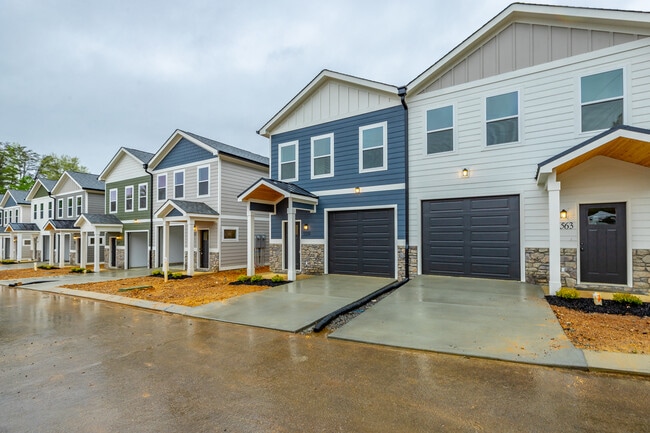 Photo - 5547 Stream Ln