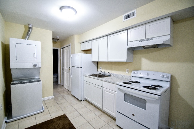 Photo - 513 58th St NE