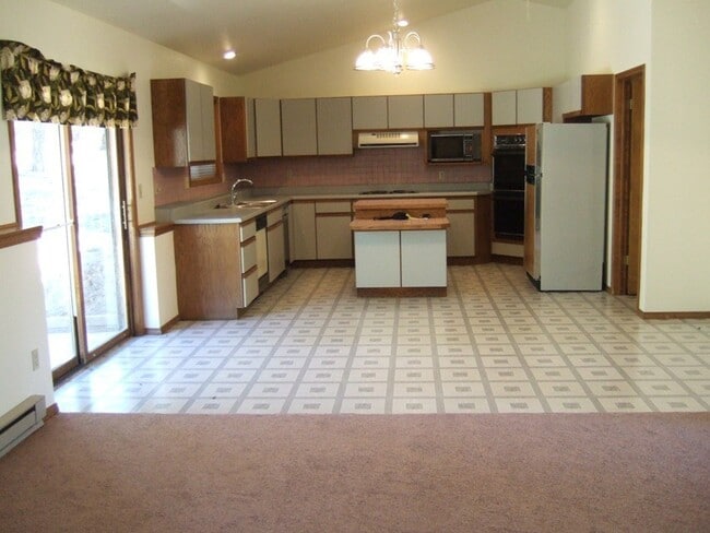 Photo - 2 Bedroom Horse Property