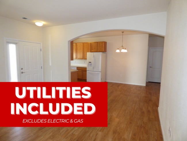 Building Photo - MUST SEE 2 Bed/2 Bath Condo in the Lakesho...