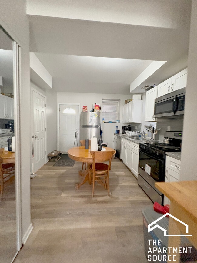 Photo - 2652 W 21st Pl Unidad BF