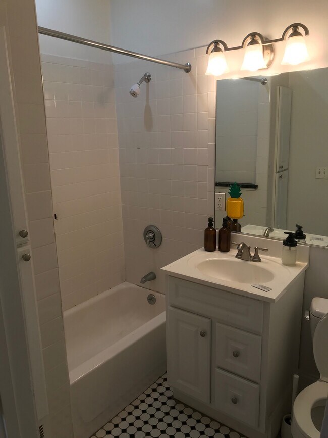 Photo - 157-109 Hemenway St Unidad 5