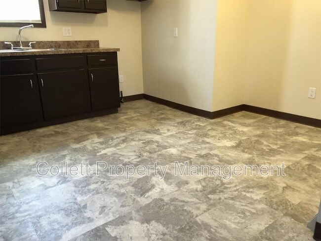 Photo - 6627 State Rd