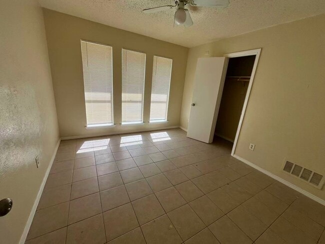 Photo - Great 3 Bedroom 2 Bathroom in Plano!