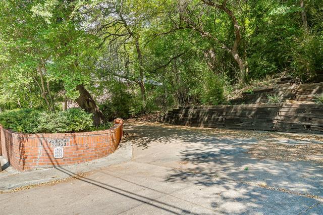 Photo - 1805 Burton Hill Rd