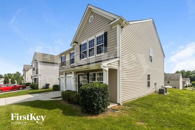 Photo - 2885 Village Center Dr