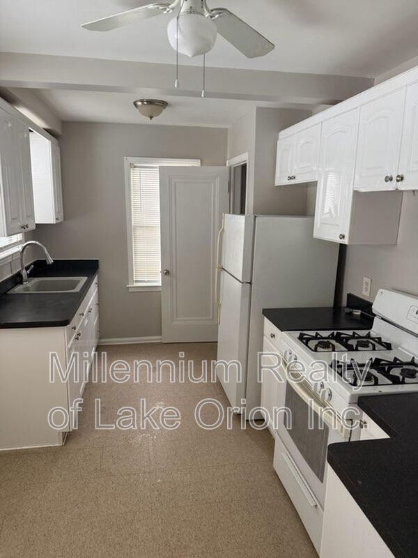 Photo - 14663 Jacob Ave