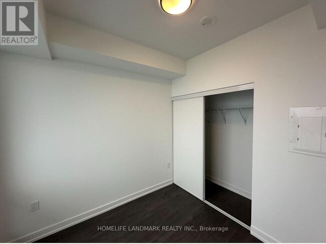 Photo - 7 Golden Lion Heights Unité 1308