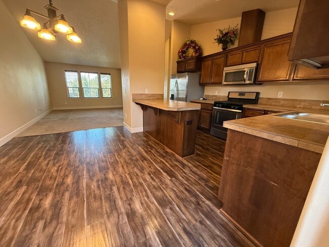 Photo - Spacious 4 Bed/3 Bath Single Family Home i...
