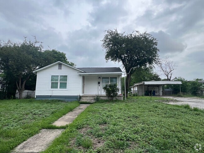 Building Photo - 3/1 Home Available for Immediate Move In!