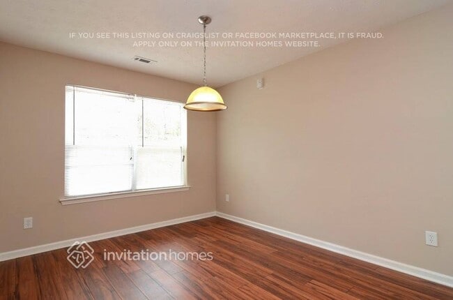 Photo - 85 Dayton Way