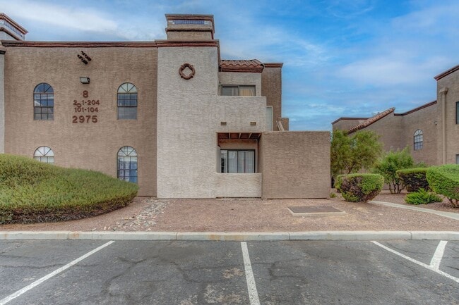 Building Photo - 2975 Juniper Hills Blvd