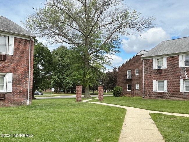 Photo - 62 Stonehurst Blvd Unit G