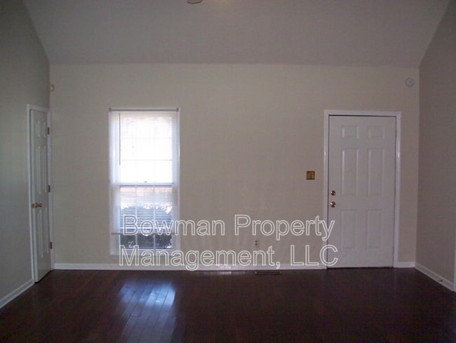 Photo - 125 Cardinal Creek Ln