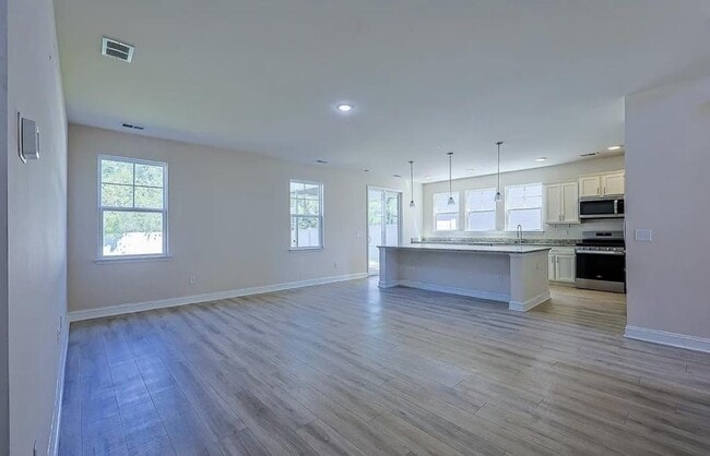 Photo - 9016 Fort Hill Wy