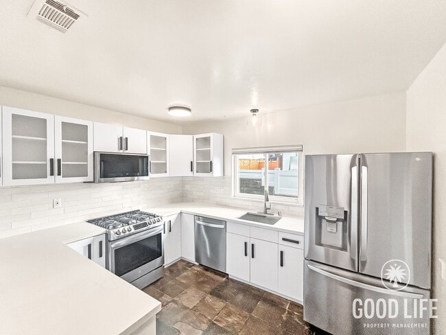 Photo - Beautiful 2BD/2BA W/ Detached Garage and A/C in Talmadge!