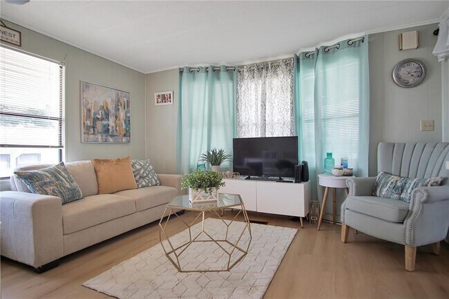 Photo - 251 Patterson Rd