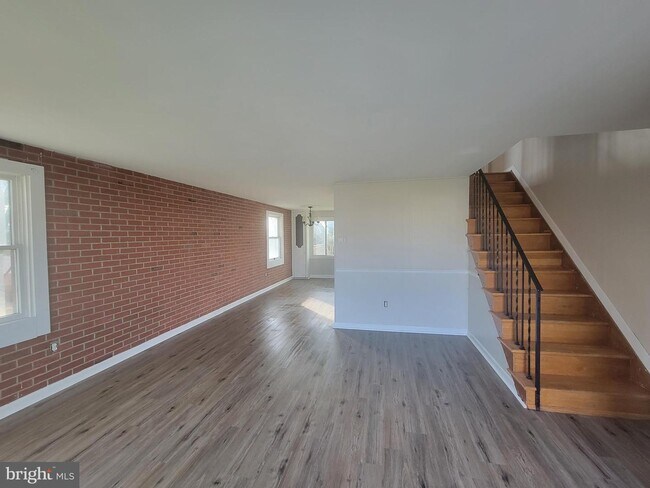 Photo - 3225 Ryerson Cir