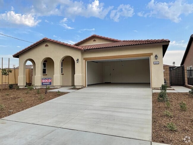 Building Photo - 15615 Kings Peak Dr Rental