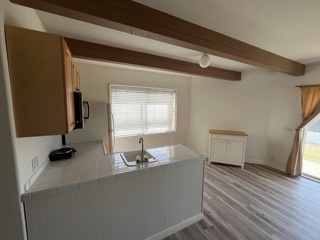 Photo - 535 Loma Vista St Unidad GST