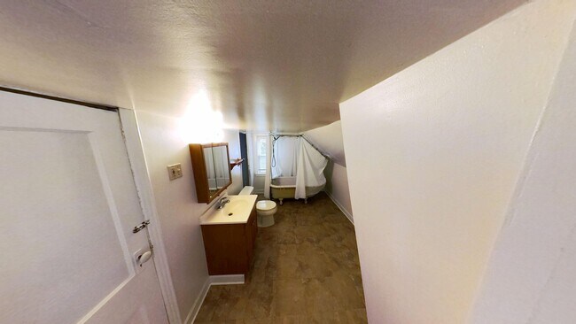 Photo - 8 S Normal St